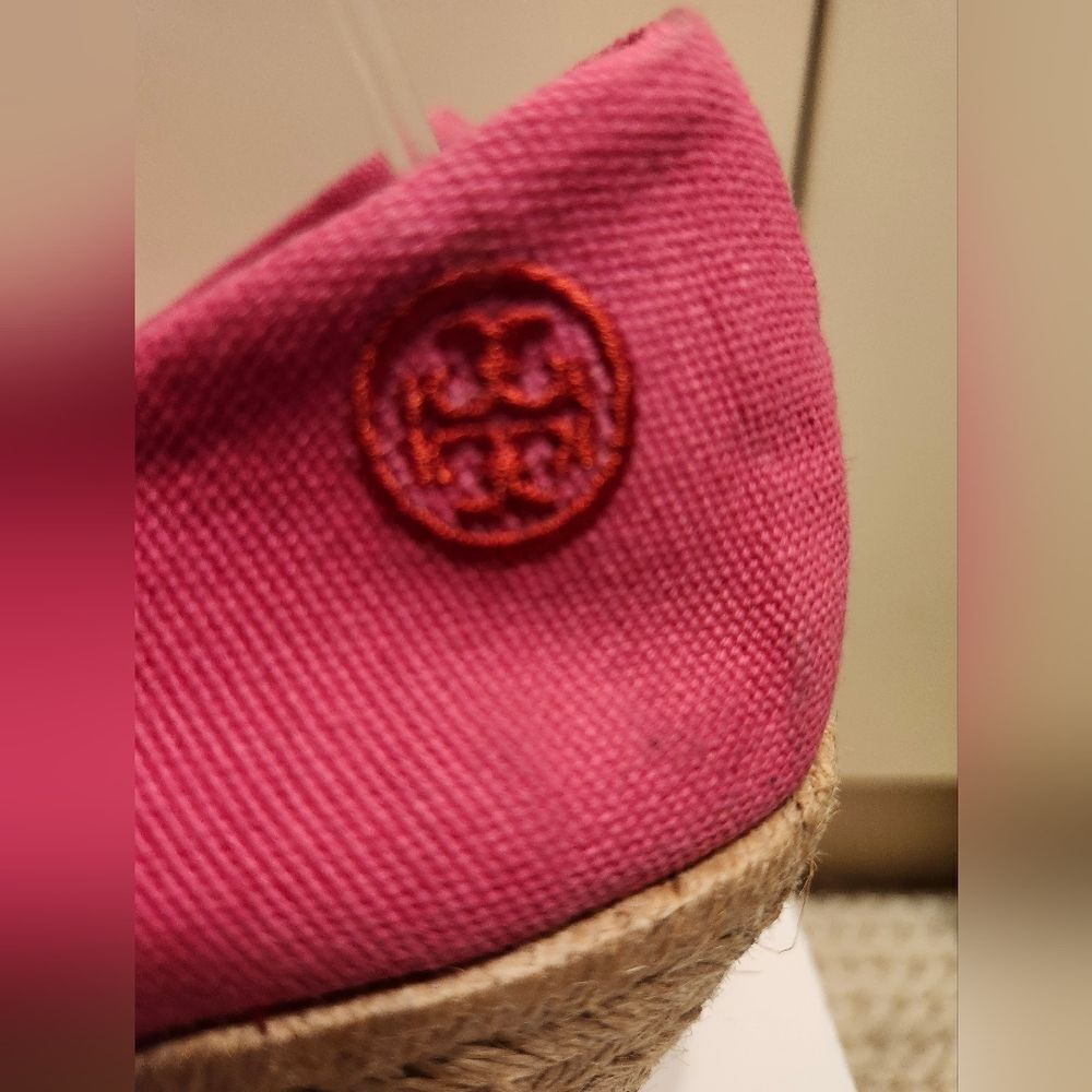 Tory Burch Red/Pink Canvas Peep Toe Wedge Heel Espadrilles Sz.9 $265 - Picture 3 of 10